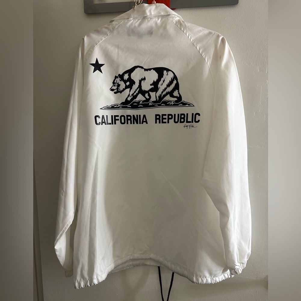 Men’s Jacket - Picture 3 of 4